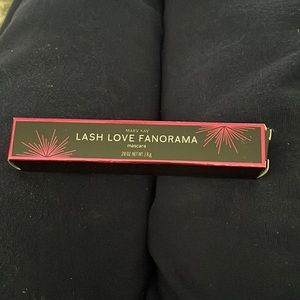 Mary kay lash love fanorama